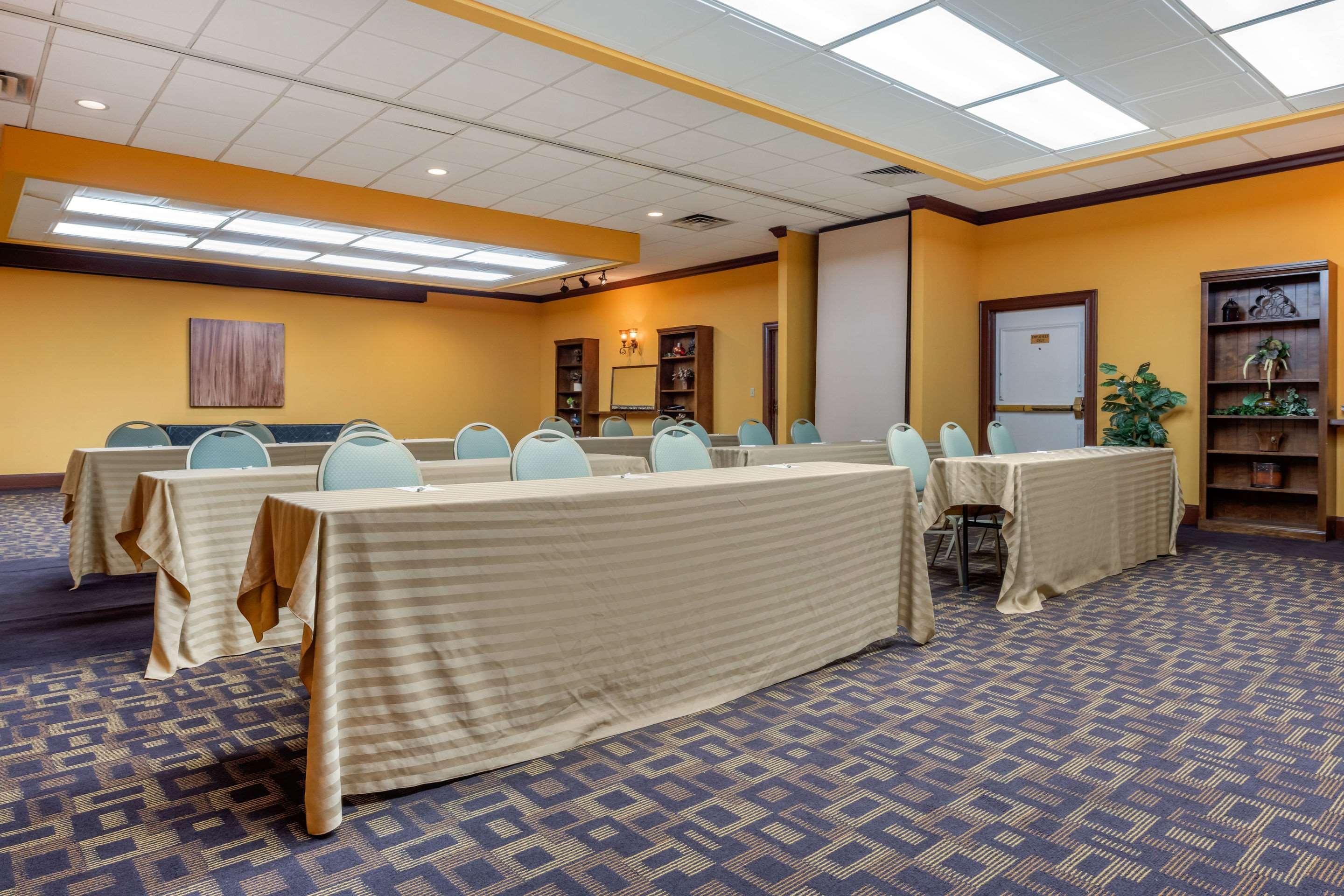 Clarion Hotel And Conference Center Harrisburg West New Cumberland Zewnętrze zdjęcie