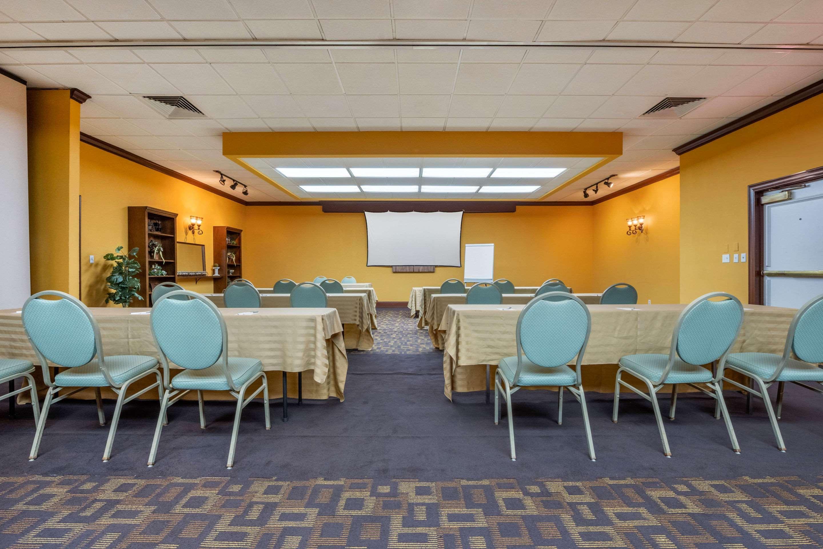Clarion Hotel And Conference Center Harrisburg West New Cumberland Zewnętrze zdjęcie