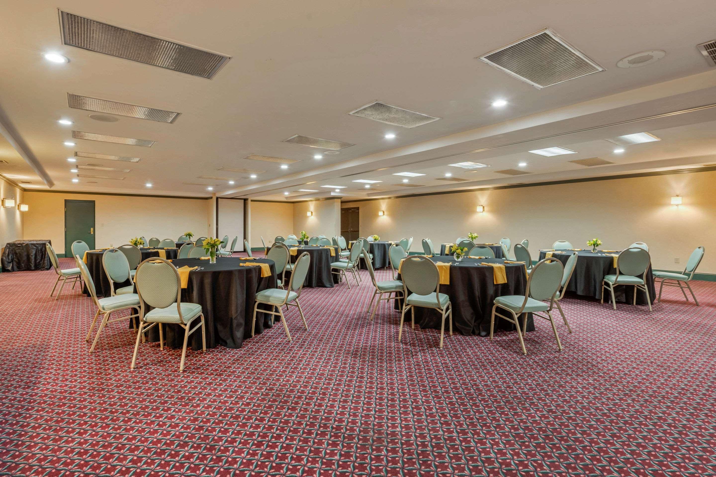 Clarion Hotel And Conference Center Harrisburg West New Cumberland Zewnętrze zdjęcie