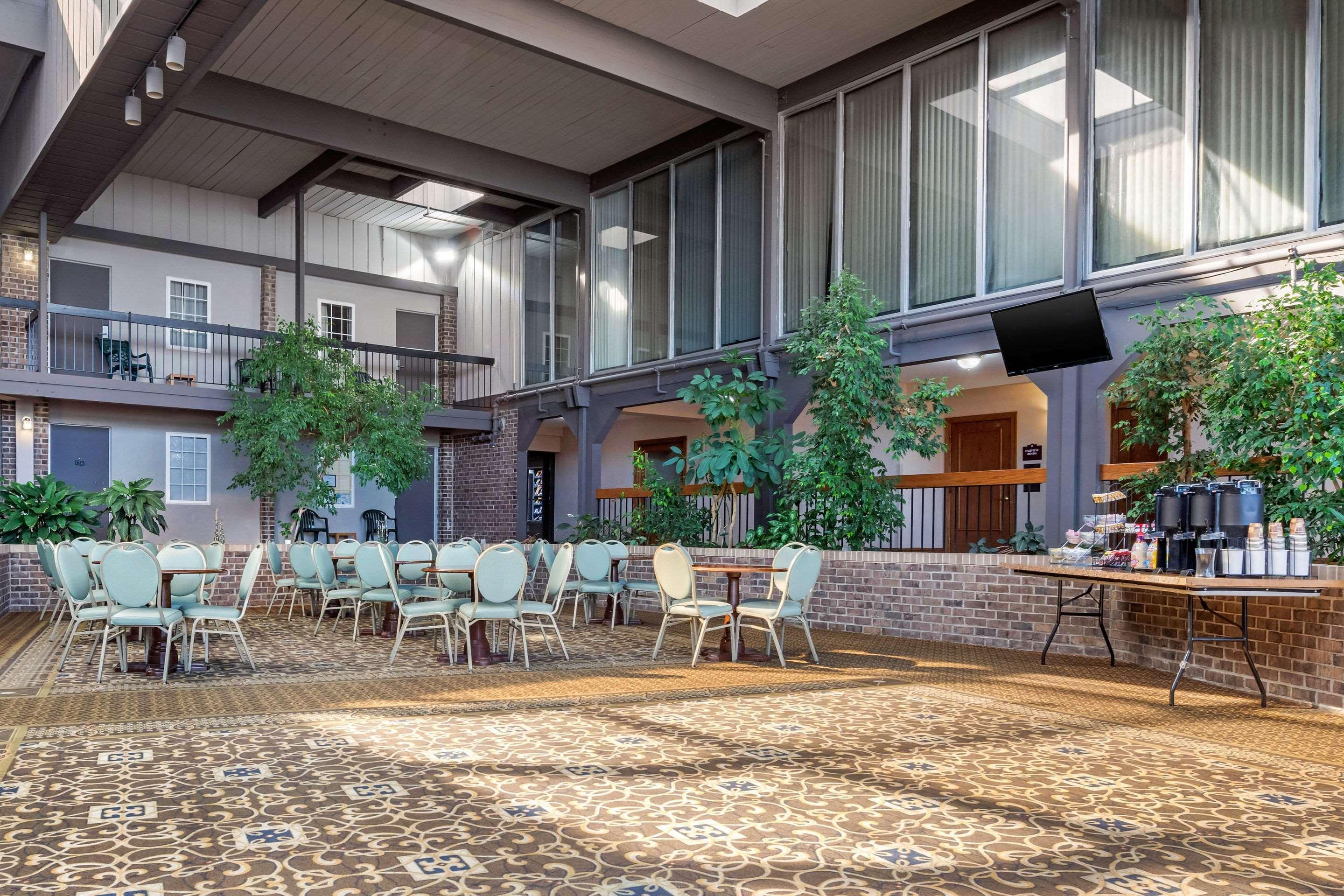 Clarion Hotel And Conference Center Harrisburg West New Cumberland Zewnętrze zdjęcie